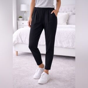 Cabi Black Lyocell Tapered Pants Style 520 Elastic Waist Women’s small